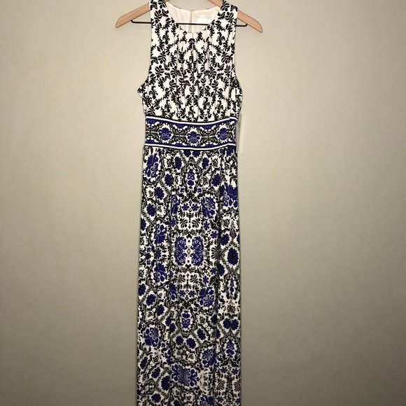 London Times Dresses & Skirts - London Times Print Matte Pleat Neck Maxi Dress